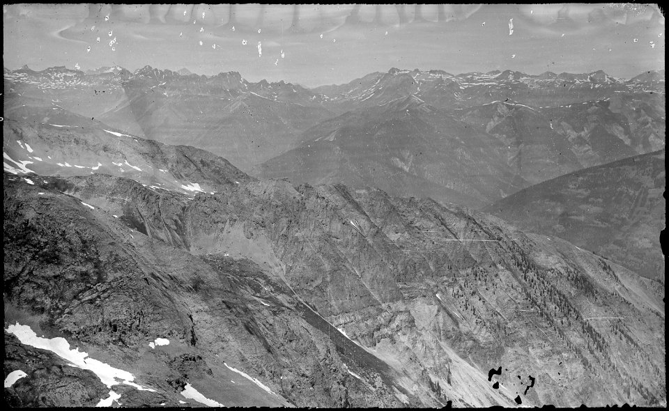 View of the San Juan Mountains from the summit of King Solomon Mountain, 13,600 feet high. Silverton Quadrangle. San... - NARA - 517154