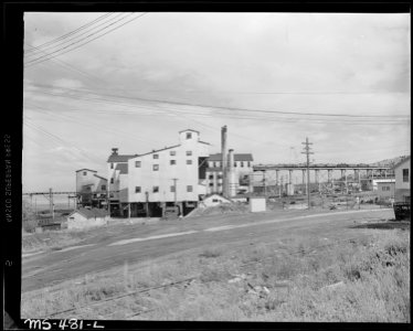 View of the tipple. United States Fuel Company, King Mine, Hiawatha, Carbon County, Utah. - NARA - 540440