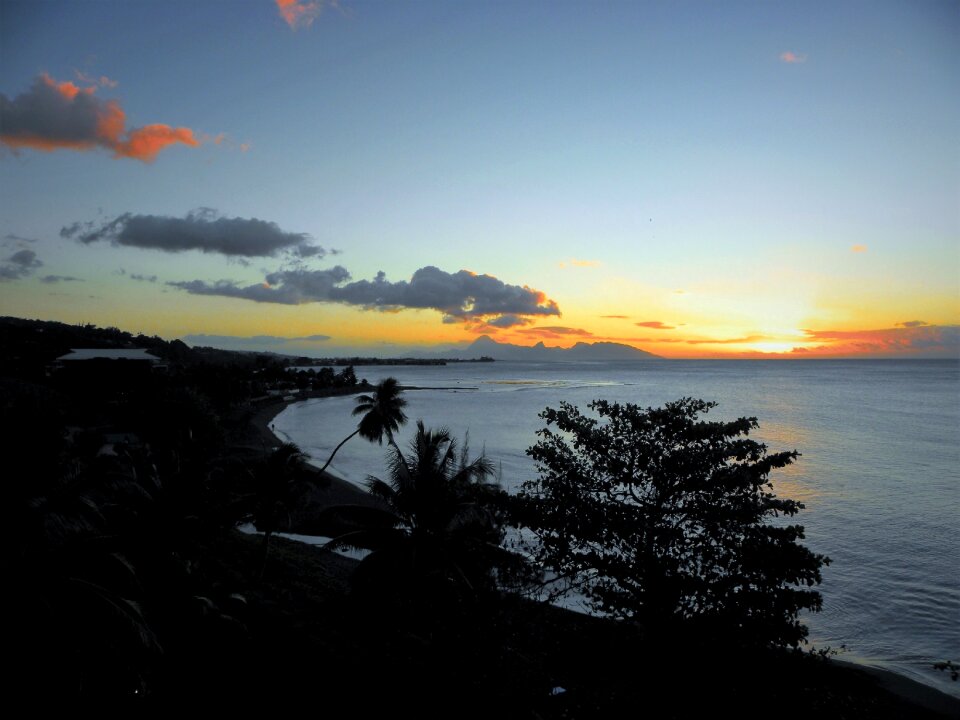 Tahiti sunset island