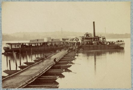 Views at Belle Plain Landing, Va., May, 1864 LCCN2012649507