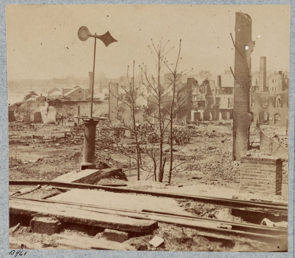 Views of ruins of the Arsenal, Richmond, Virginia, April, 1865 LCCN2014645921