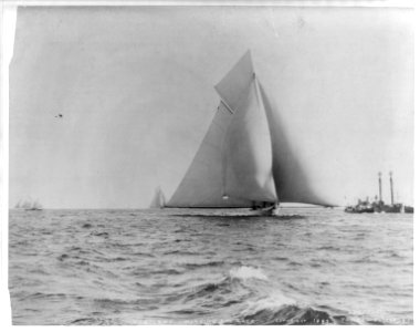 VIGILANT (sailing yacht) winning the race LCCN2003662129