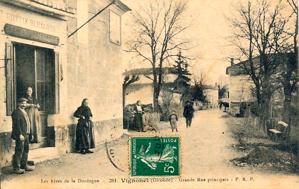 Vignonet - rue principale 2
