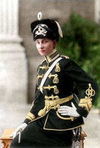 Viktoria Luise von Preußen in Totenkopfhusaren-Uniform - color