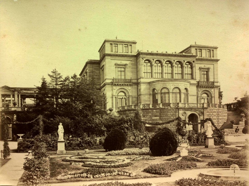 Villa Berg, Westfassade, um 1876