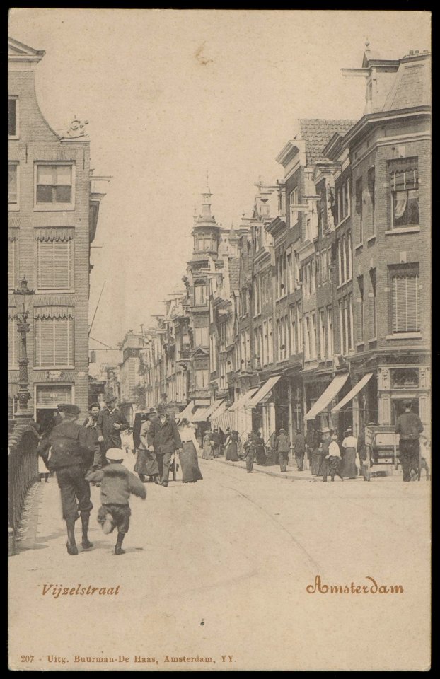 Vijzelstraat gezien vanaf Prinsengracht richting Munt. Uitgave Buurman-De Haas, Afb PBKD00265000013