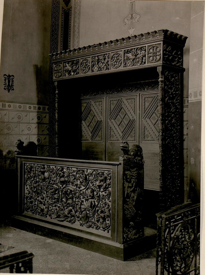 Villach, Chorstuhl in der Stadtpfarrkirche. (BildID 15510208)