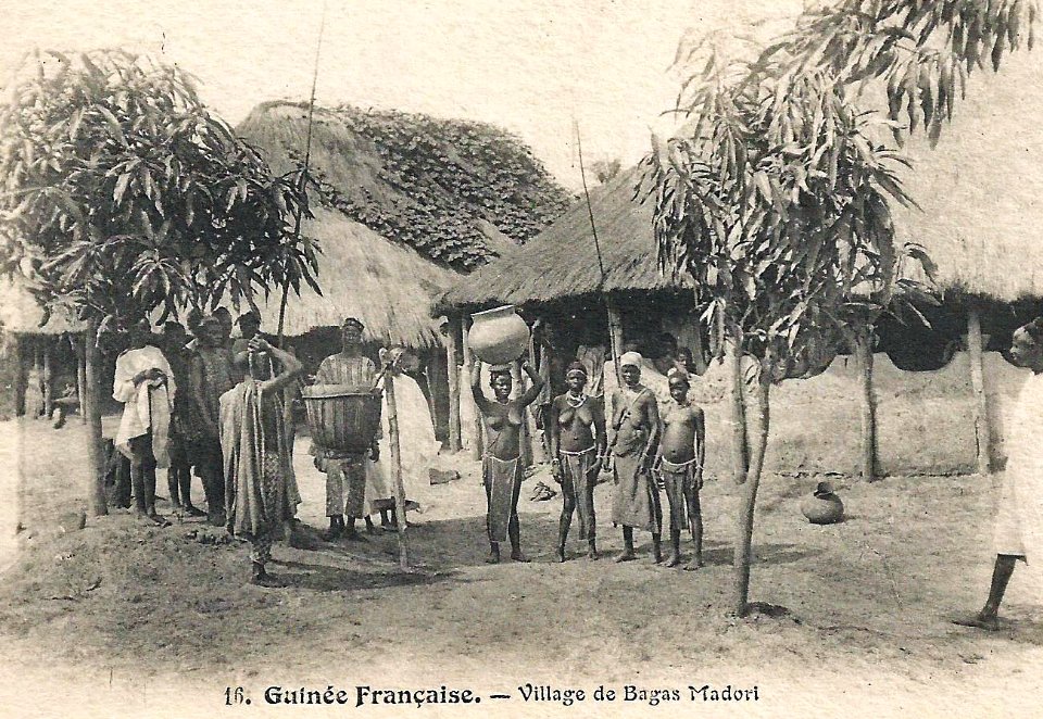 Village de Bagas Madori (Guinée) (cropped)