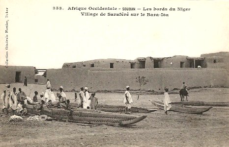 Village de Saraféré sur le Bara-Isa (AOF) (1)