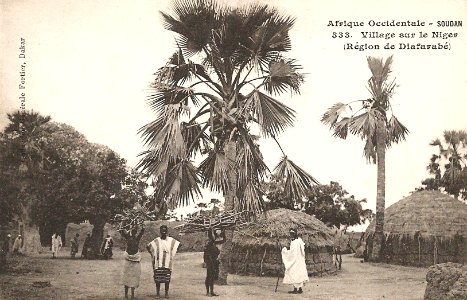 Village sur le Niger-Région de Diafarabé (AOF)