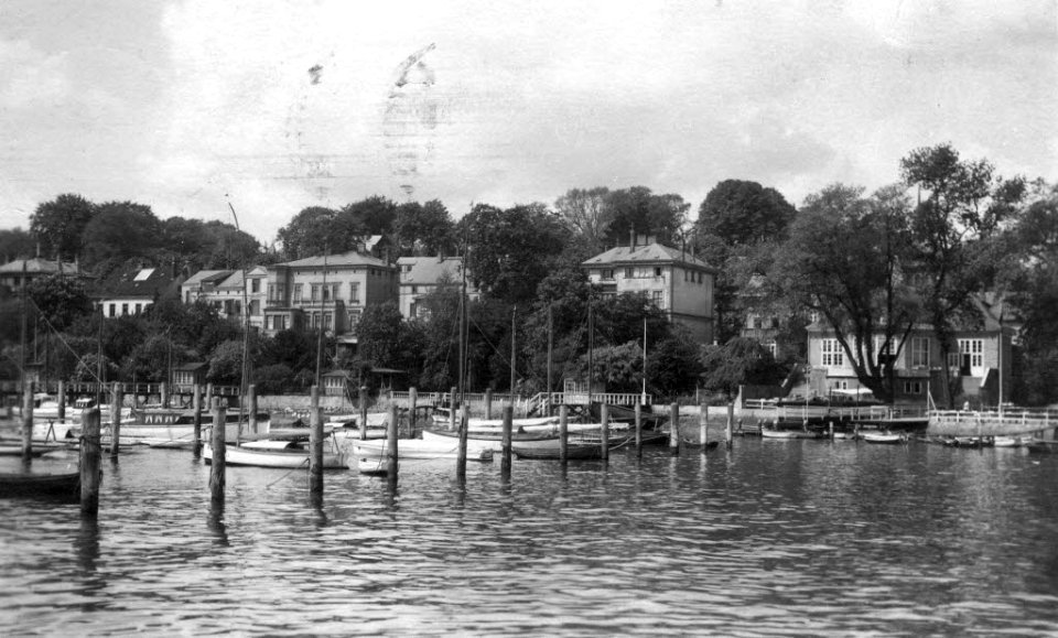 Villen am Düsternbrooker Weg (Kiel 70.748)