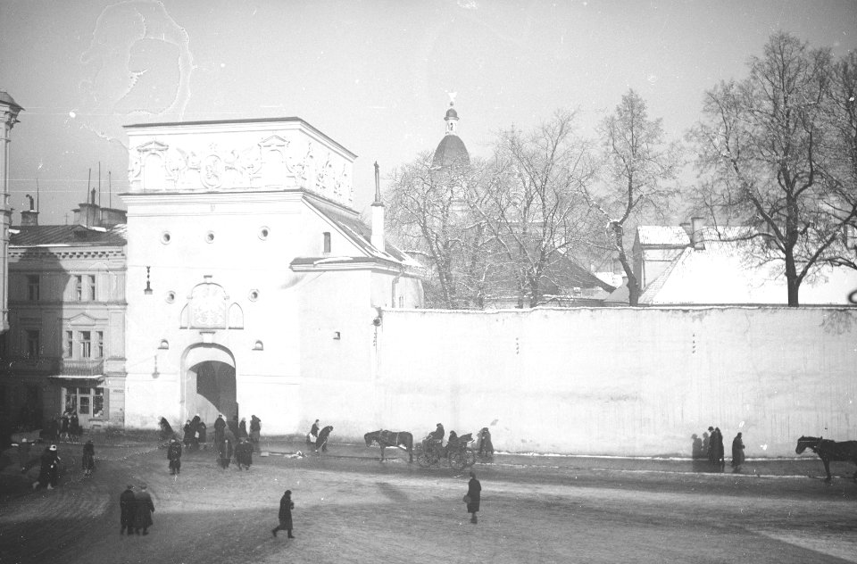 Vilnia, Bazylanskaja, Vostraja Brama. Вільня, Базылянская, Вострая Брама (H. Poddębski, 1937)