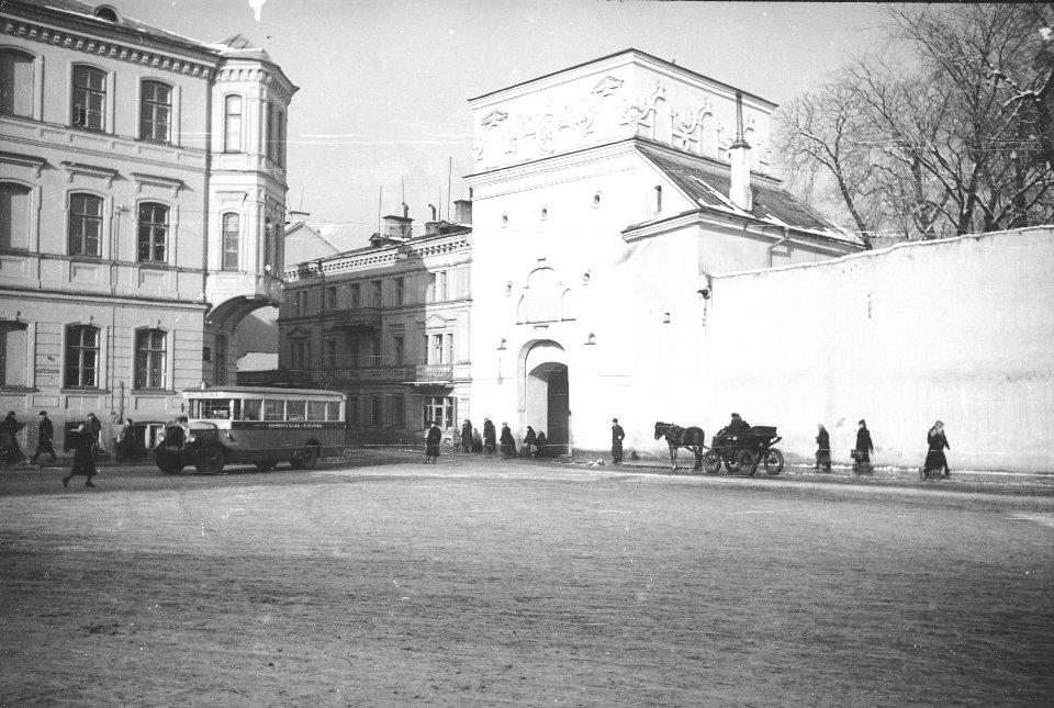 Vilnia, Bazylanskaja, Vostraja Brama. Вільня, Базылянская, Вострая Брама (H. Poddębski, 1937) (3)