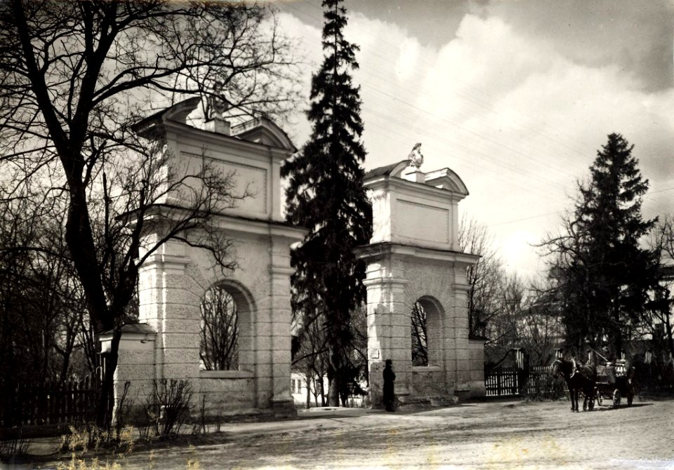 Vilnia, Antokal, Sapieha, Brama. Вільня, Антокаль, Сапега, Брама (J. Bułhak, 1912-24)