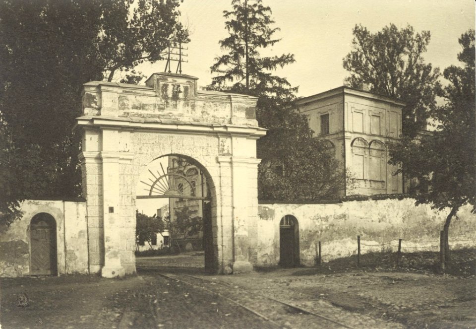 Vilnia, Antokal, Sapieha, Brama. Вільня, Антокаль, Сапега, Брама (J. Bułhak, 1912-24) (2)