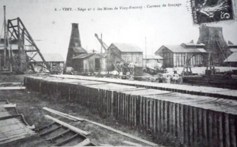 Vimy - Fosse n° 1 - 1 bis des mines de Vimy-Fresnoy (C)