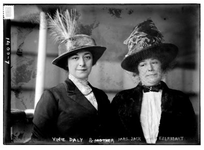 Vinie Daly and Mrs. Jack Everheart LCCN2014687702