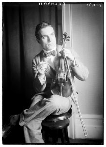 Violinist Emil) Telmanyi LCCN2014713407