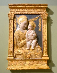 Virgin and Child before the Garland, by Antonio Rossellino studio, Florence, 1450-1500 - Bode-Museum - DSC03727 photo
