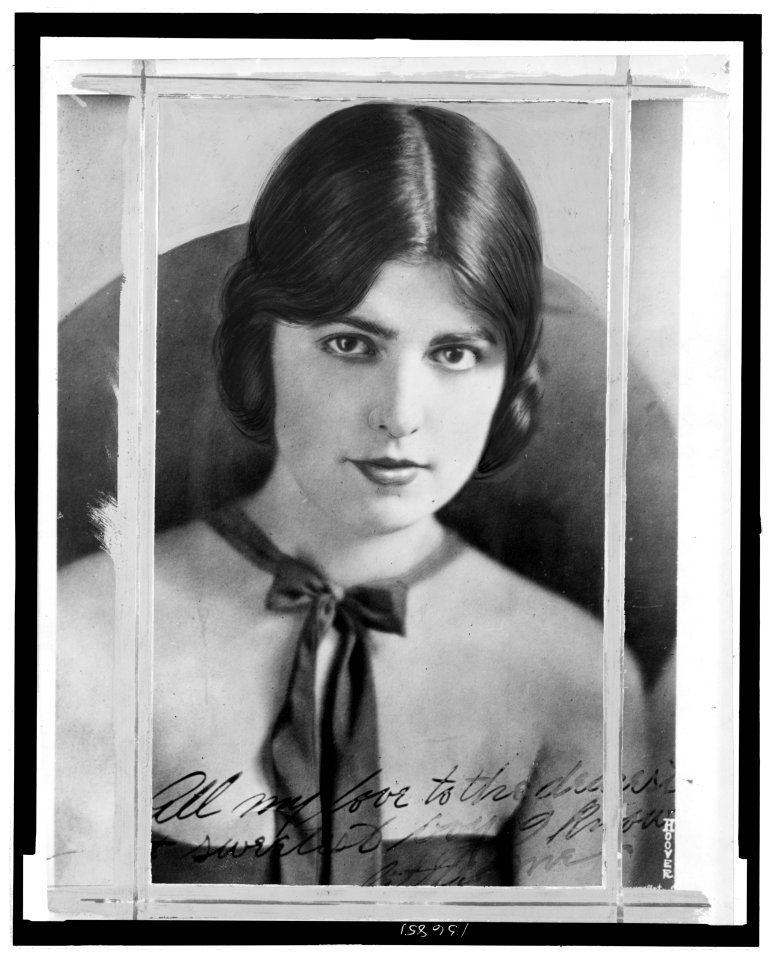 Virginia Rappe, head-and-shoulders portrait) - Hoover LCCN2006686217