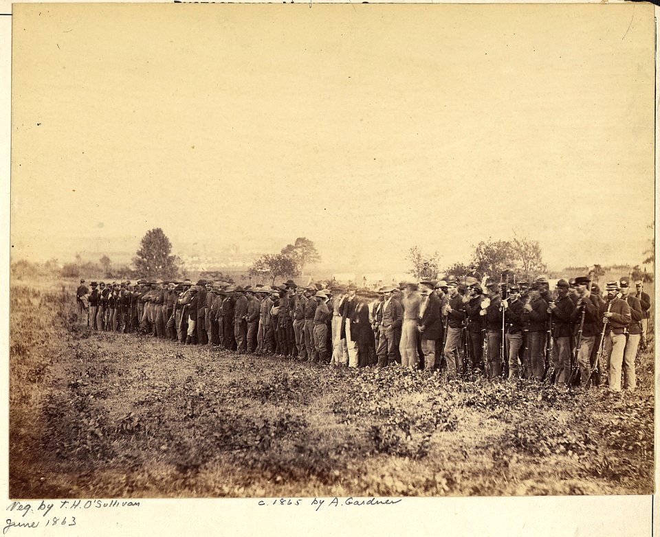Virginia, Fairfax, Confederate prisoners at court-house - NARA - 533308