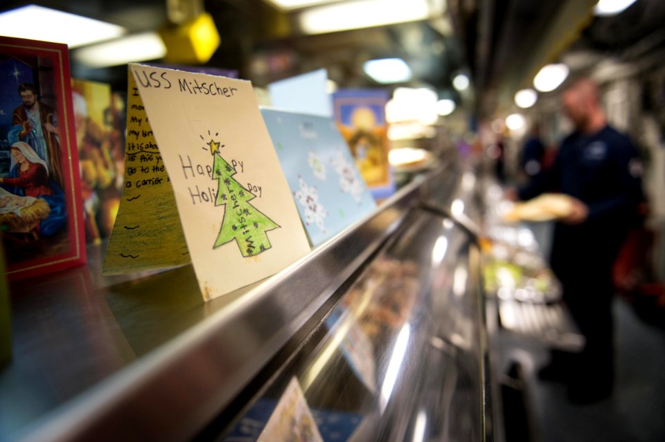 Virginia schools send Christmas cards to USS Mitscher. (15869480340)