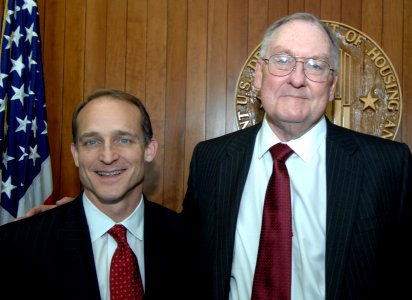 Visit of Governor James Thompson to HUD 207-DP-9793-Gov0010