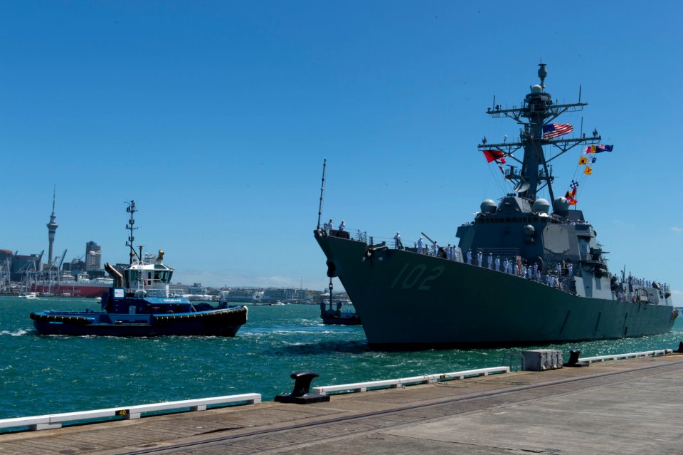 Visit of U.S.S. Sampson to Auckland, November 22, 2016 (30375922123)