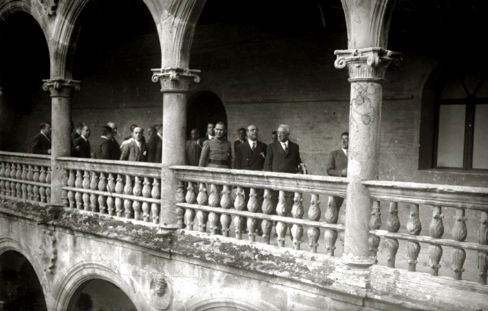 Visita de Niceto Alcalá Zamora a Bergara y Oñati (1 de 11) - Fondo Car-Kutxa Fototeka