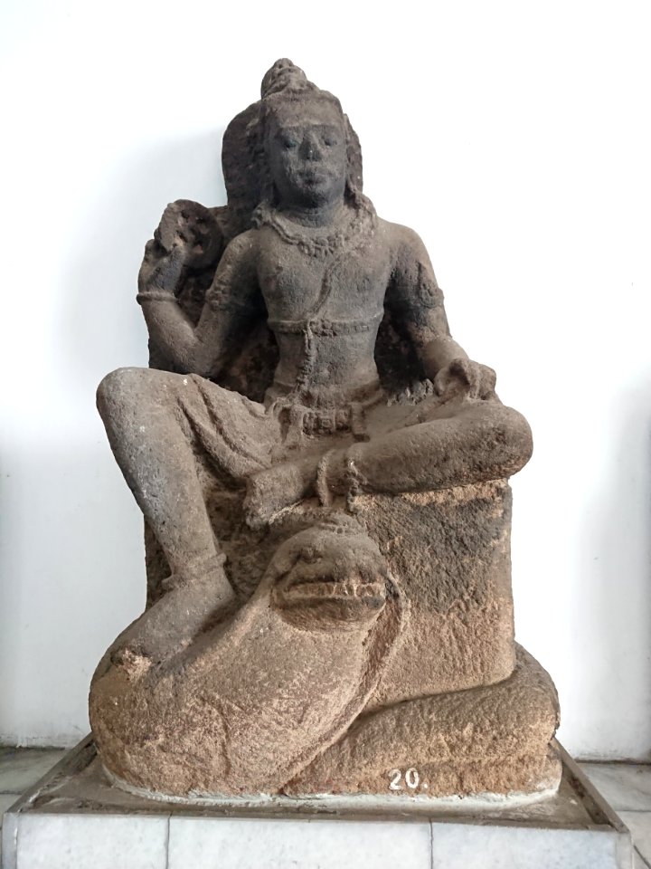 Vishnu Adimurti Statue 20