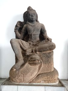 Vishnu Adimurti Statue 20