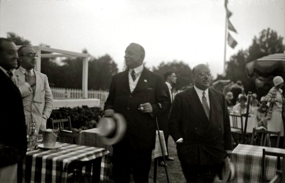 Visita del general Miguel Primo de Rivera al Campo de Tiro de Ulia (2 de 3) - Fondo Car-Kutxa Fototeka