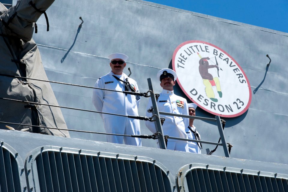 Visit of U.S.S. Sampson to Auckland, November 22, 2016 (30375948033)