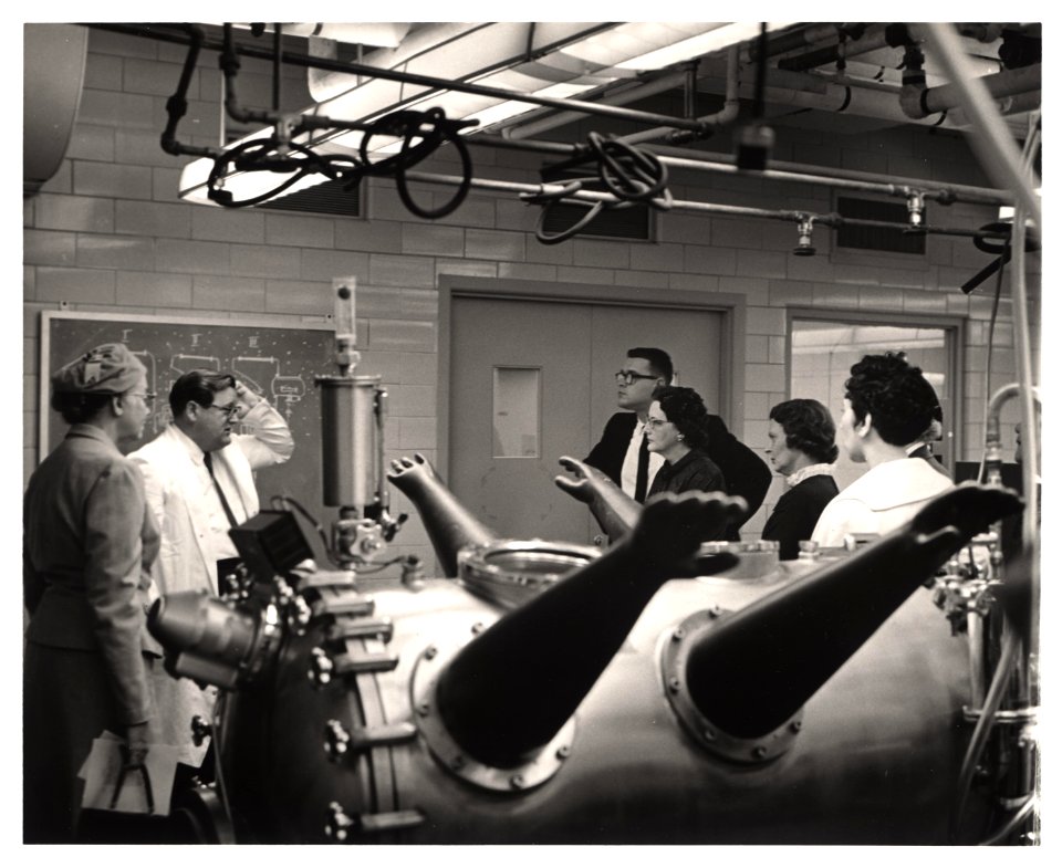 Visitors to NIH Germ Free Laboratory (14172775638)