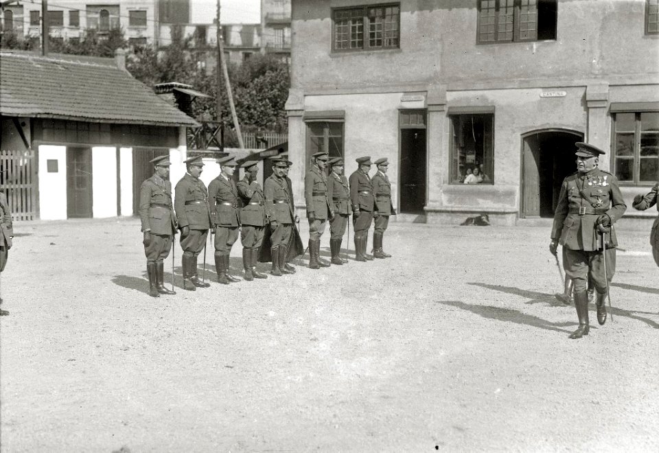 Visita del general Miguel Primo de Rivera a diferentes cuarteles militares de San Sebastián (6 de 7) - Fondo Car-Kutxa Fototeka