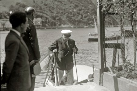 Visita del general Miguel Primo de Rivera a la localidad de Pasai Donibane (5 de 6) - Fondo Car-Kutxa Fototeka
