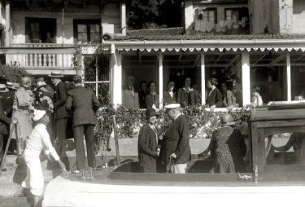 Visita del general Miguel Primo de Rivera a la localidad de Pasai Donibane (2 de 6) - Fondo Car-Kutxa Fototeka