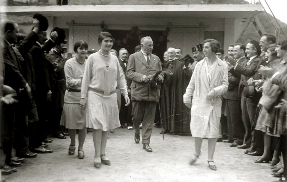 Visita del general Miguel Primo de Rivera a una localidad (10 de 10) - Fondo Car-Kutxa Fototeka