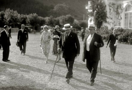 Visita del general Miguel Primo de Rivera al hipódromo de Lasarte (1 de 1) - Fondo Car-Kutxa Fototeka
