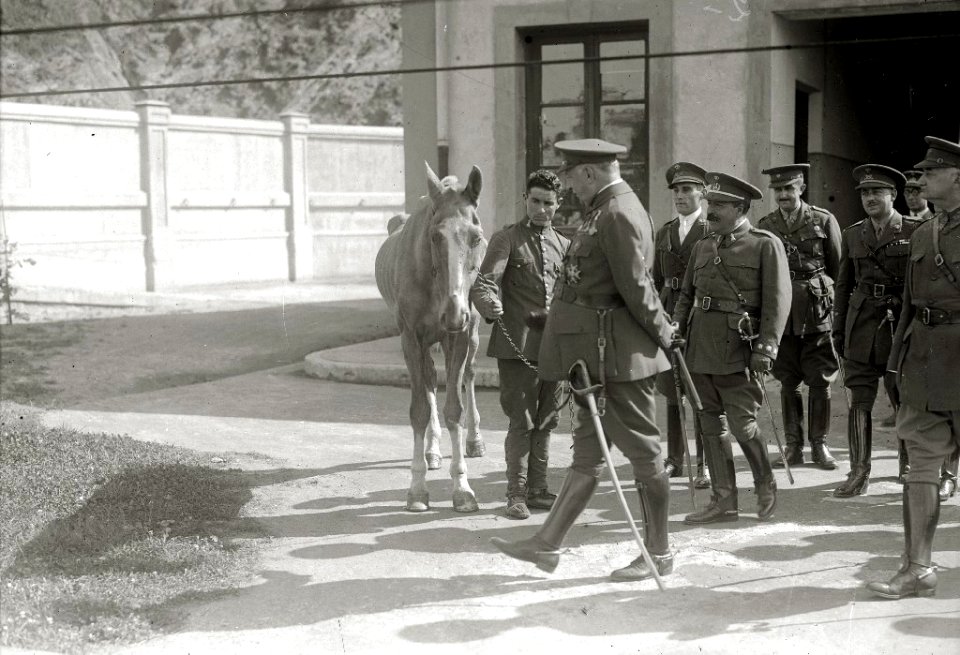 Visita del general Miguel Primo de Rivera a diferentes cuarteles militares de San Sebastián (2 de 7) - Fondo Car-Kutxa Fototeka