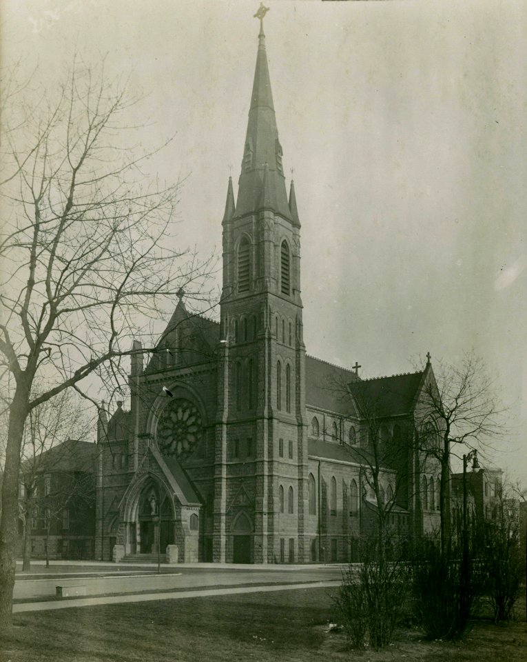 Visitation Church, Chicago, between 1913 and 1914 (NBY 808)