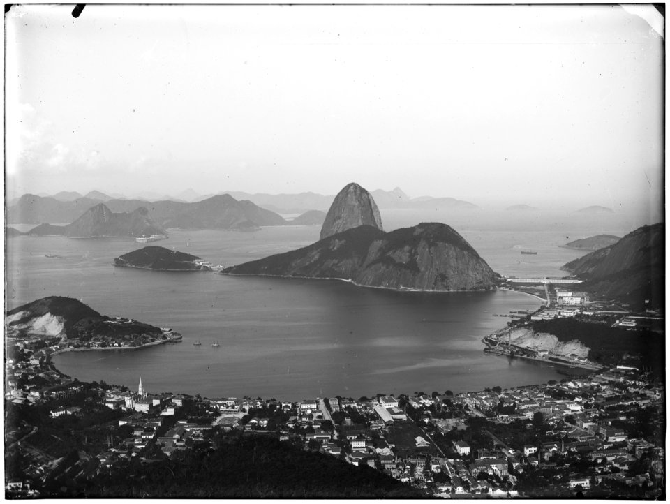 Vista da Baía de Guanabara, com destaque para o Pão de Açúcar - 4
