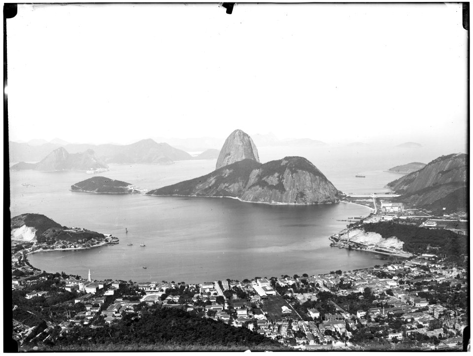 Vista da Baía de Guanabara, com destaque para o Pão de Açúcar - 3