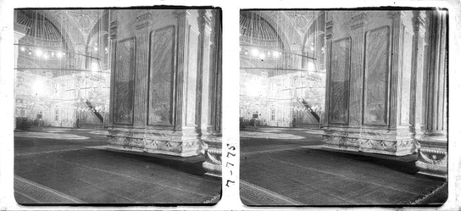 Vista de l ' interior d ' una mesquita del Caire (SaP 775 07b)