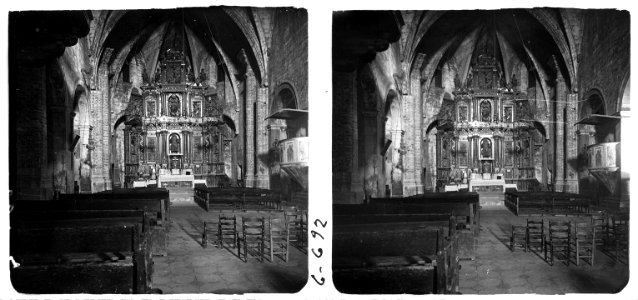 Vista de l ' interior de l'església de Tivissa
