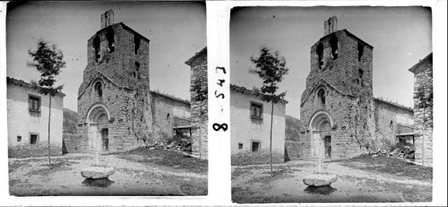 Vista de l'església de l ' Albanyà