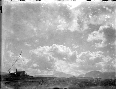 Vista de l'església de Sant Martí Sacalm (AFCEC RIBASV C 2688)