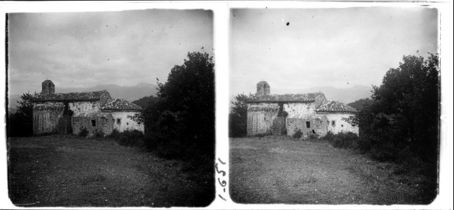 Vista de l'església de Sant Esteve del Llop