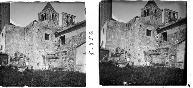 Vista de l'església vella de Castelldefels
