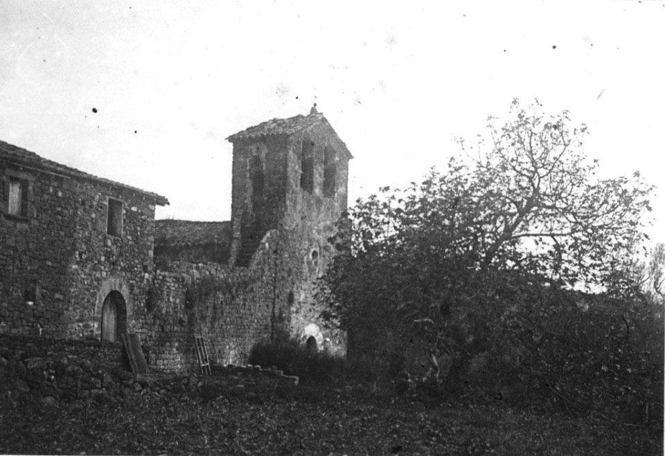Vista de l'església de Santa Maria de Palera, a Lligordà
